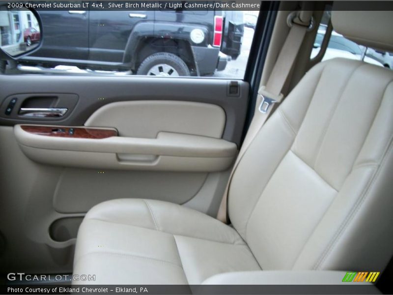 Silver Birch Metallic / Light Cashmere/Dark Cashmere 2009 Chevrolet Suburban LT 4x4