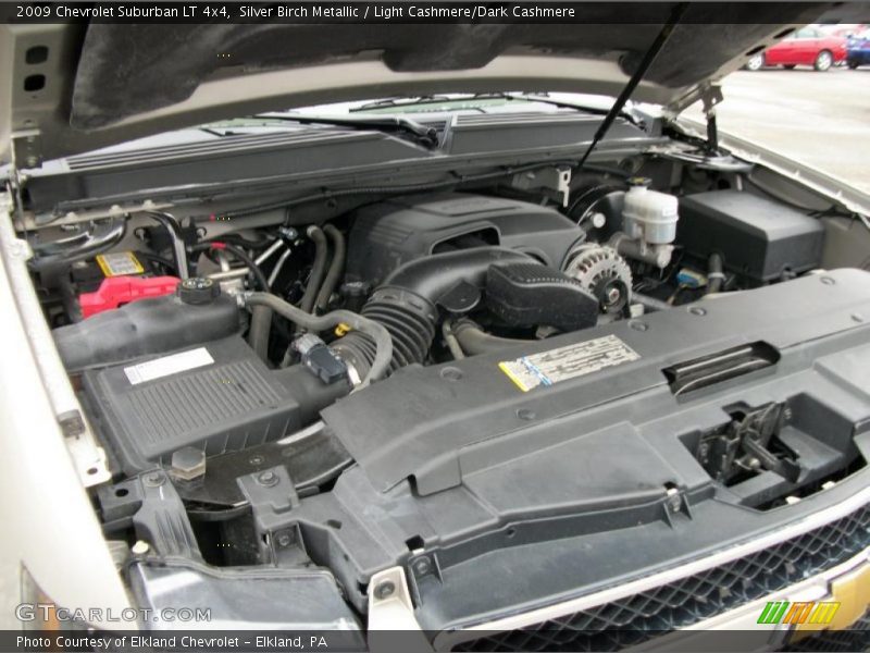 Silver Birch Metallic / Light Cashmere/Dark Cashmere 2009 Chevrolet Suburban LT 4x4