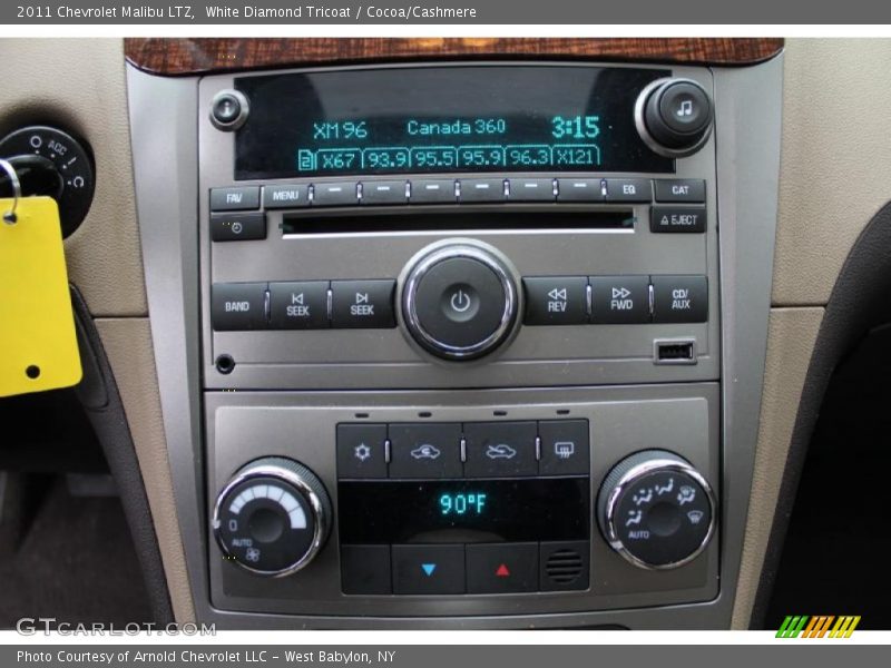 White Diamond Tricoat / Cocoa/Cashmere 2011 Chevrolet Malibu LTZ