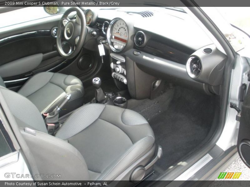 Pure Silver Metallic / Black/Grey 2009 Mini Cooper S Clubman