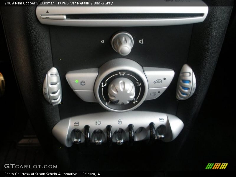 Pure Silver Metallic / Black/Grey 2009 Mini Cooper S Clubman