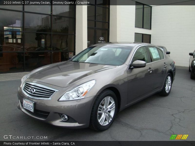 Front 3/4 View of 2010 G 37 Journey Sedan