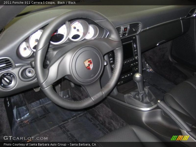 Dashboard of 2011 911 Carrera S Coupe