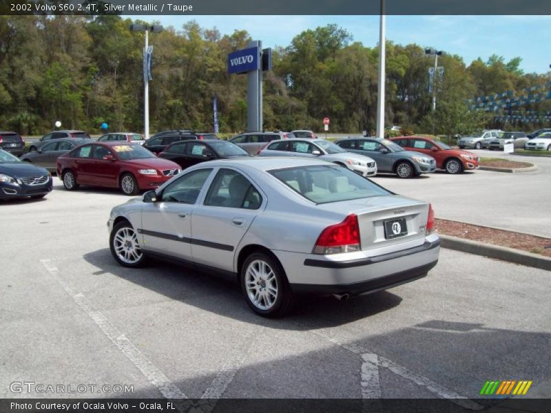 Silver Metallic / Taupe 2002 Volvo S60 2.4T