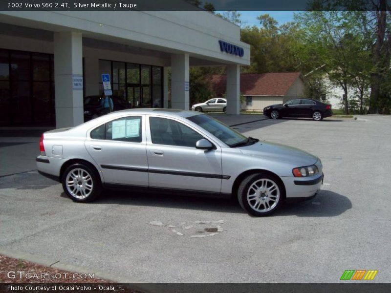 Silver Metallic / Taupe 2002 Volvo S60 2.4T