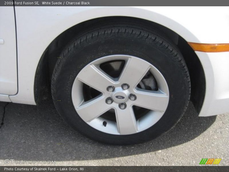 White Suede / Charcoal Black 2009 Ford Fusion SE