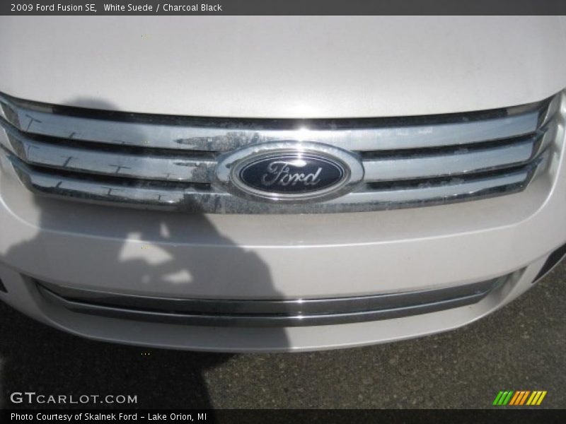 White Suede / Charcoal Black 2009 Ford Fusion SE