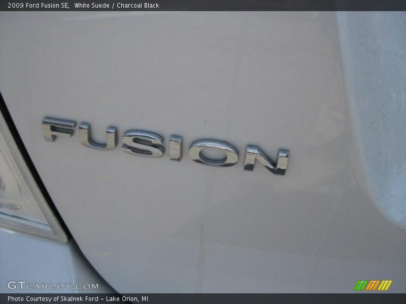 White Suede / Charcoal Black 2009 Ford Fusion SE