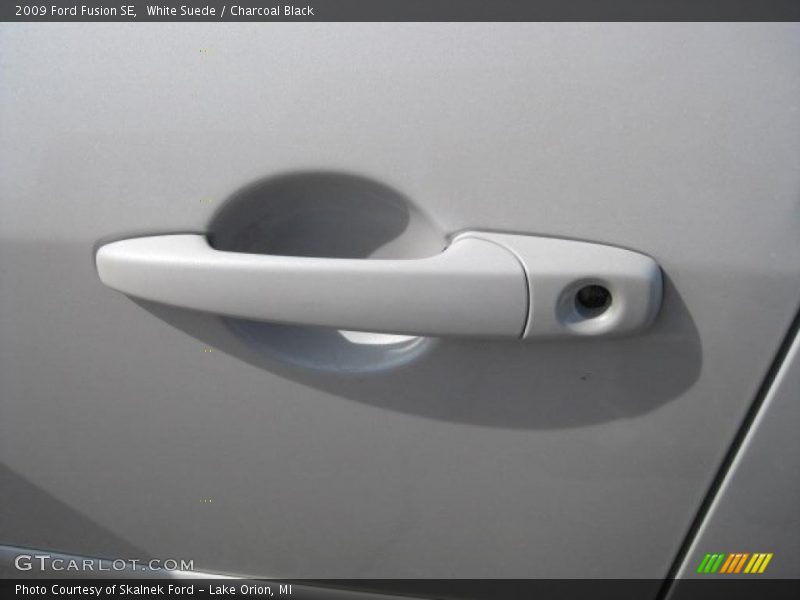 White Suede / Charcoal Black 2009 Ford Fusion SE