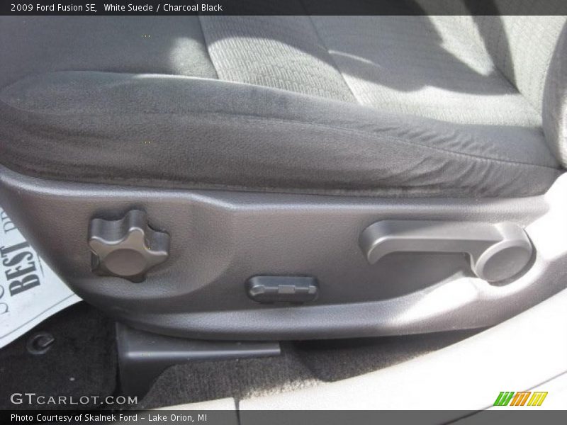 White Suede / Charcoal Black 2009 Ford Fusion SE
