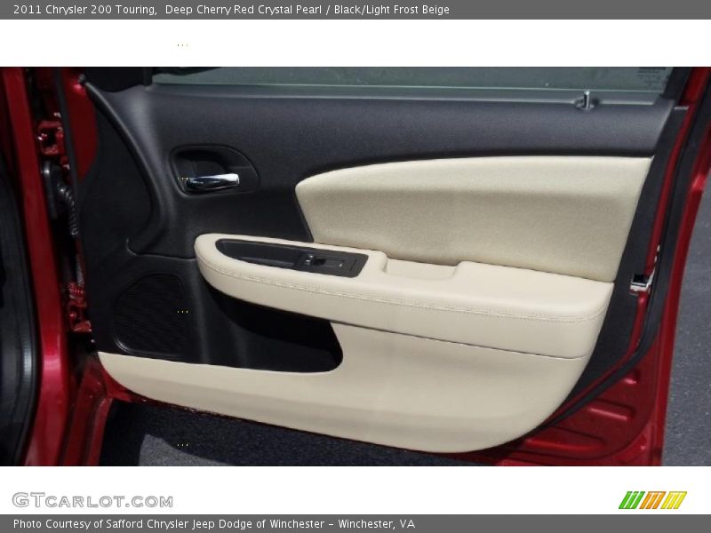 Door Panel of 2011 200 Touring