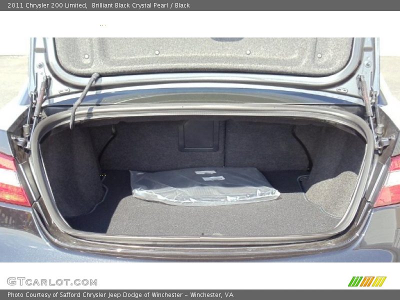 Brilliant Black Crystal Pearl / Black 2011 Chrysler 200 Limited