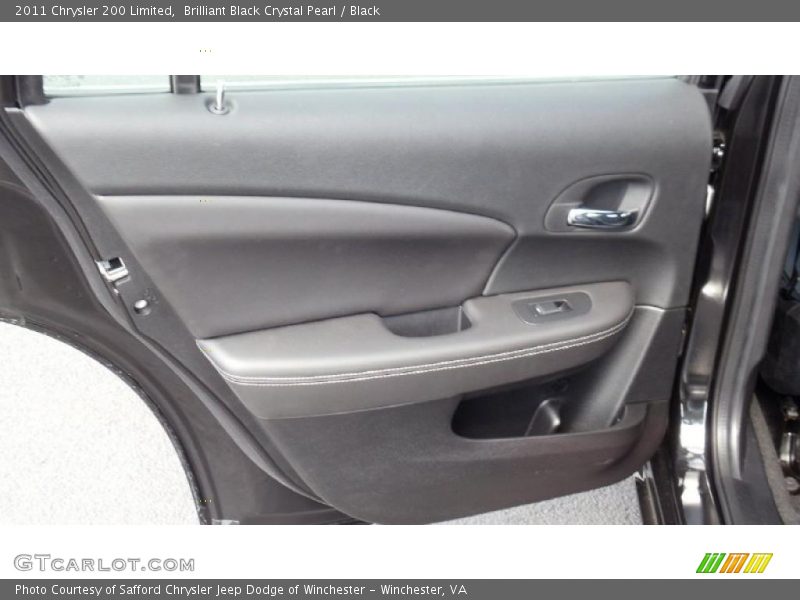 Brilliant Black Crystal Pearl / Black 2011 Chrysler 200 Limited