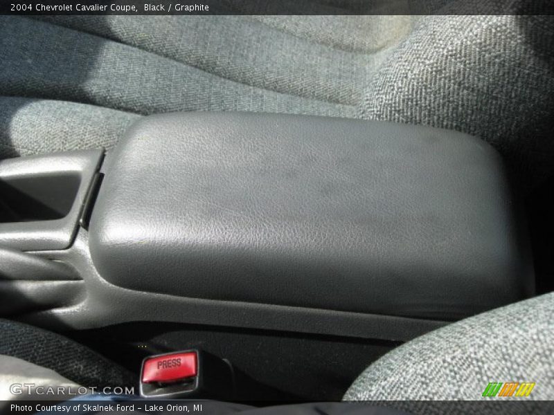 Black / Graphite 2004 Chevrolet Cavalier Coupe