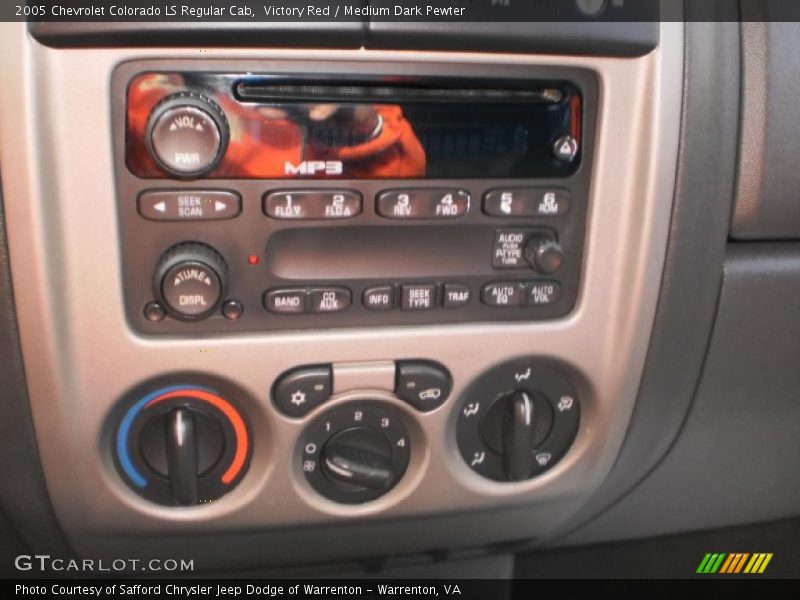 Victory Red / Medium Dark Pewter 2005 Chevrolet Colorado LS Regular Cab