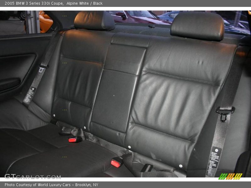 Alpine White / Black 2005 BMW 3 Series 330i Coupe