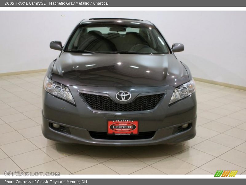 Magnetic Gray Metallic / Charcoal 2009 Toyota Camry SE