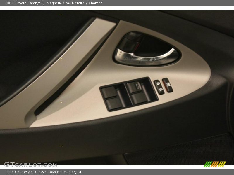 Magnetic Gray Metallic / Charcoal 2009 Toyota Camry SE