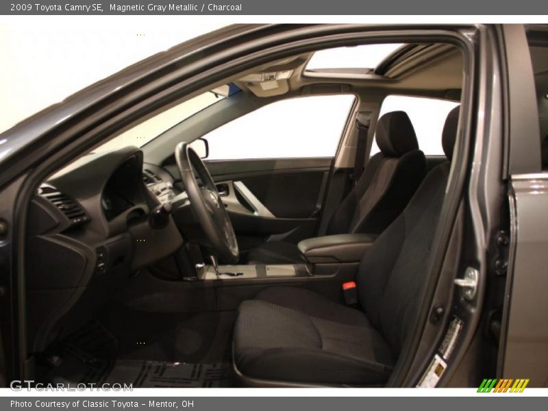 Magnetic Gray Metallic / Charcoal 2009 Toyota Camry SE