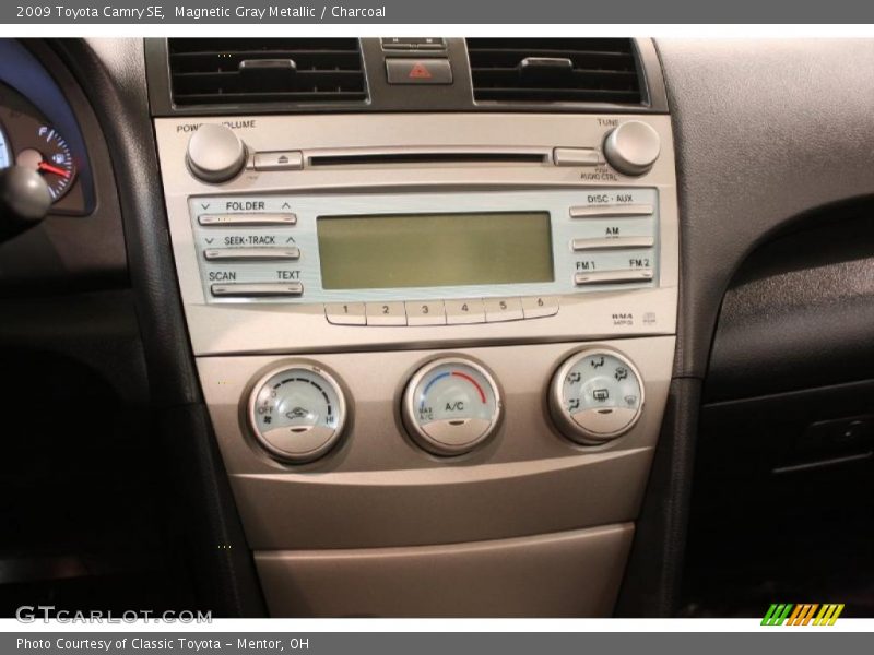 Magnetic Gray Metallic / Charcoal 2009 Toyota Camry SE