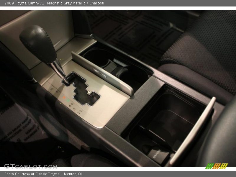 Magnetic Gray Metallic / Charcoal 2009 Toyota Camry SE