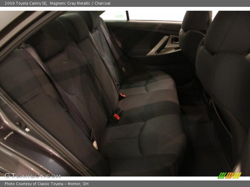 Magnetic Gray Metallic / Charcoal 2009 Toyota Camry SE