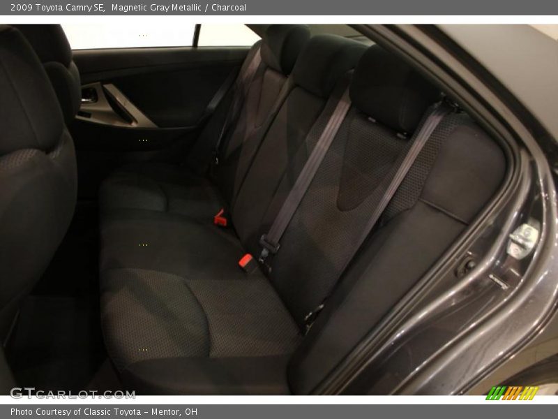 Magnetic Gray Metallic / Charcoal 2009 Toyota Camry SE