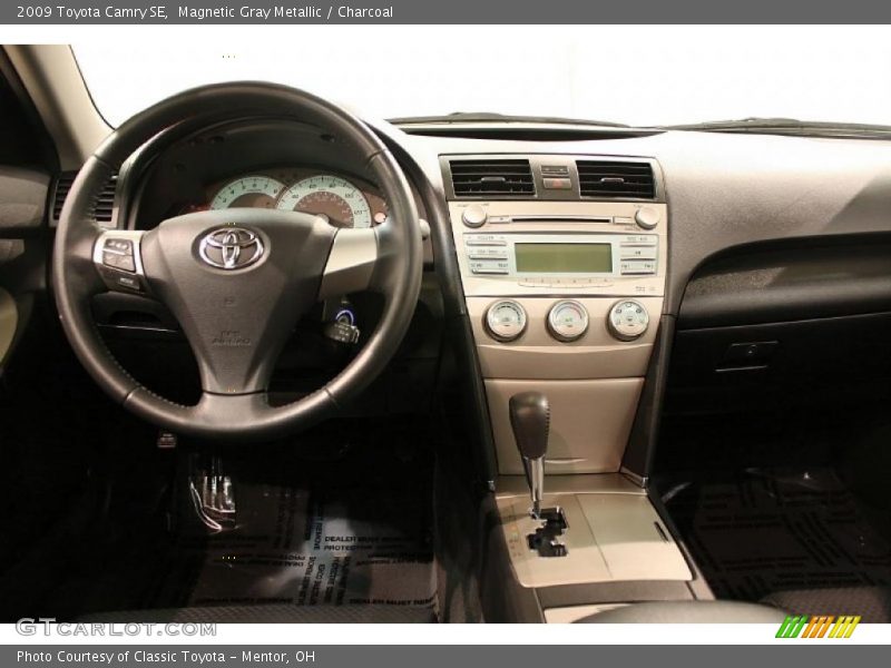 Magnetic Gray Metallic / Charcoal 2009 Toyota Camry SE