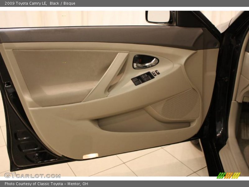 Black / Bisque 2009 Toyota Camry LE