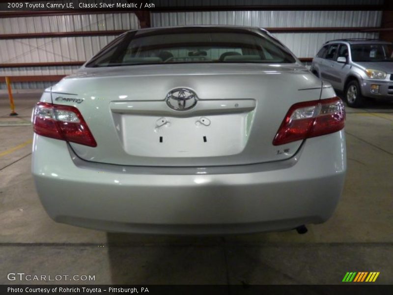 Classic Silver Metallic / Ash 2009 Toyota Camry LE