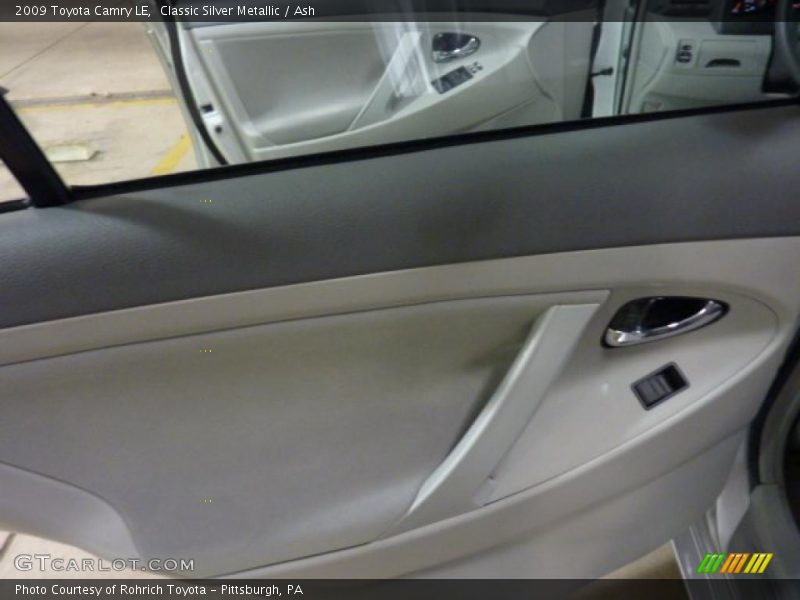 Classic Silver Metallic / Ash 2009 Toyota Camry LE