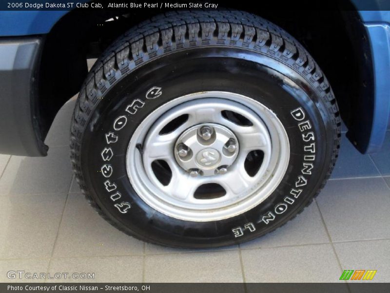  2006 Dakota ST Club Cab Wheel