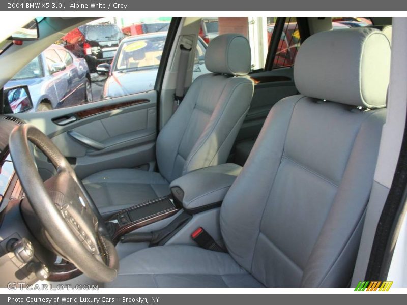 Alpine White / Grey 2004 BMW X5 3.0i