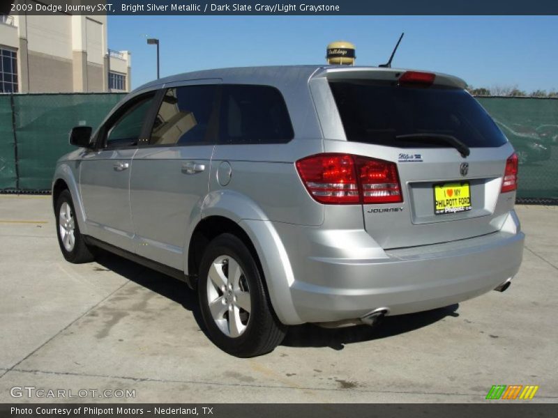 Bright Silver Metallic / Dark Slate Gray/Light Graystone 2009 Dodge Journey SXT
