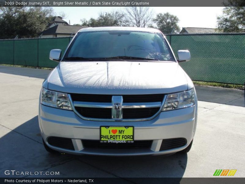 Bright Silver Metallic / Dark Slate Gray/Light Graystone 2009 Dodge Journey SXT