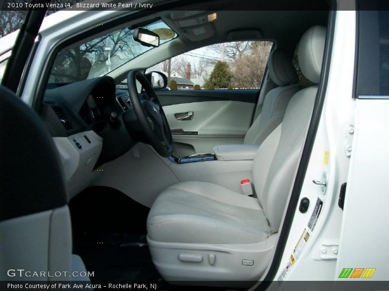  2010 Venza I4 Ivory Interior