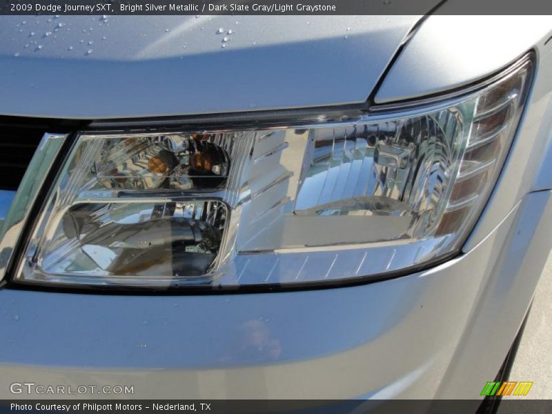 Bright Silver Metallic / Dark Slate Gray/Light Graystone 2009 Dodge Journey SXT