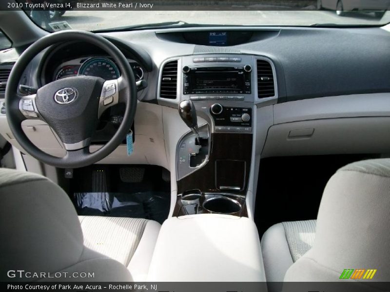 Dashboard of 2010 Venza I4
