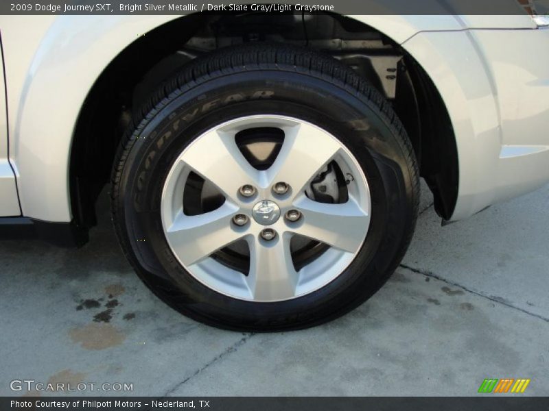 Bright Silver Metallic / Dark Slate Gray/Light Graystone 2009 Dodge Journey SXT