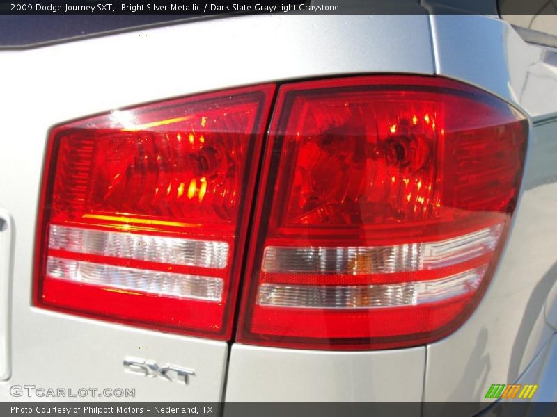 Bright Silver Metallic / Dark Slate Gray/Light Graystone 2009 Dodge Journey SXT