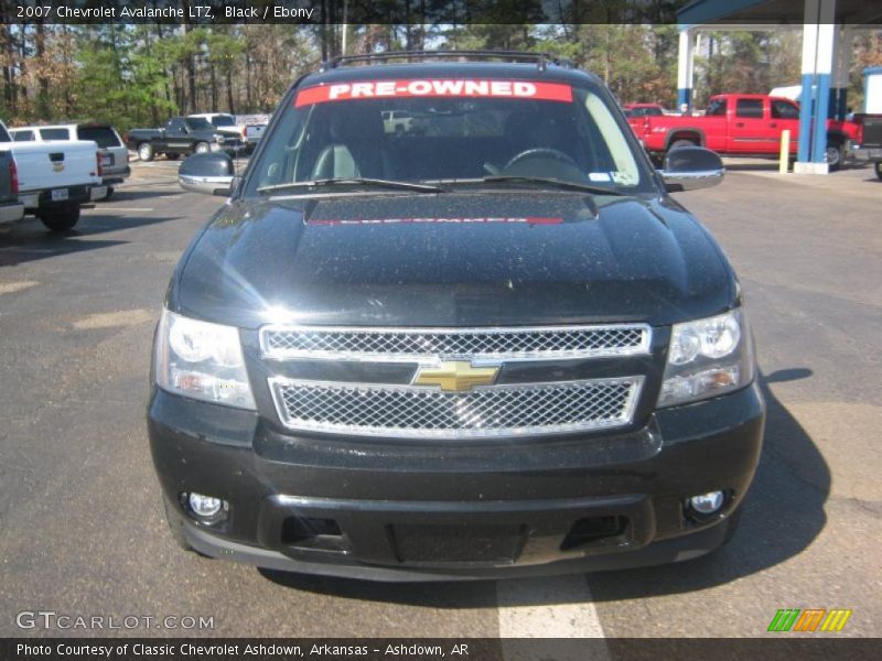 Black / Ebony 2007 Chevrolet Avalanche LTZ