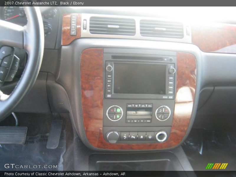 Black / Ebony 2007 Chevrolet Avalanche LTZ
