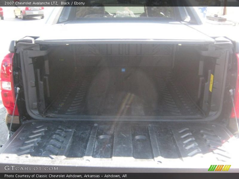 Black / Ebony 2007 Chevrolet Avalanche LTZ