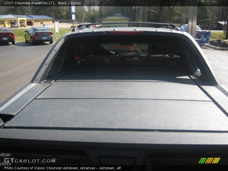 Black / Ebony 2007 Chevrolet Avalanche LTZ