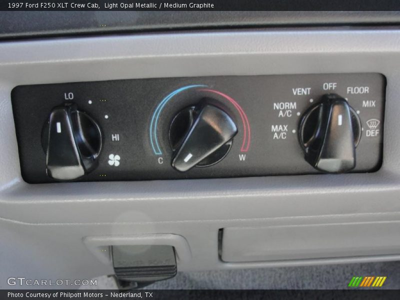 Controls of 1997 F250 XLT Crew Cab