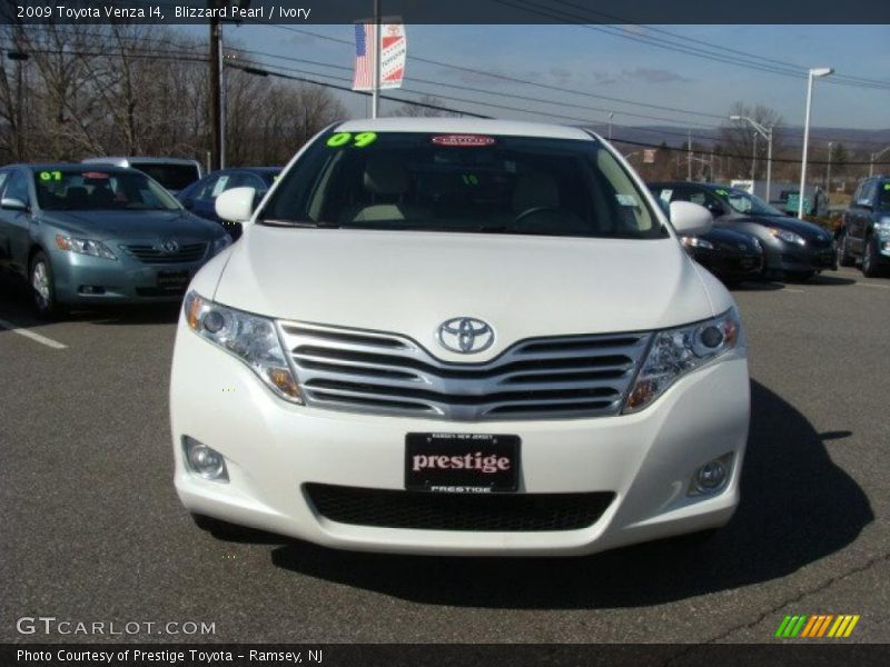 Blizzard Pearl / Ivory 2009 Toyota Venza I4