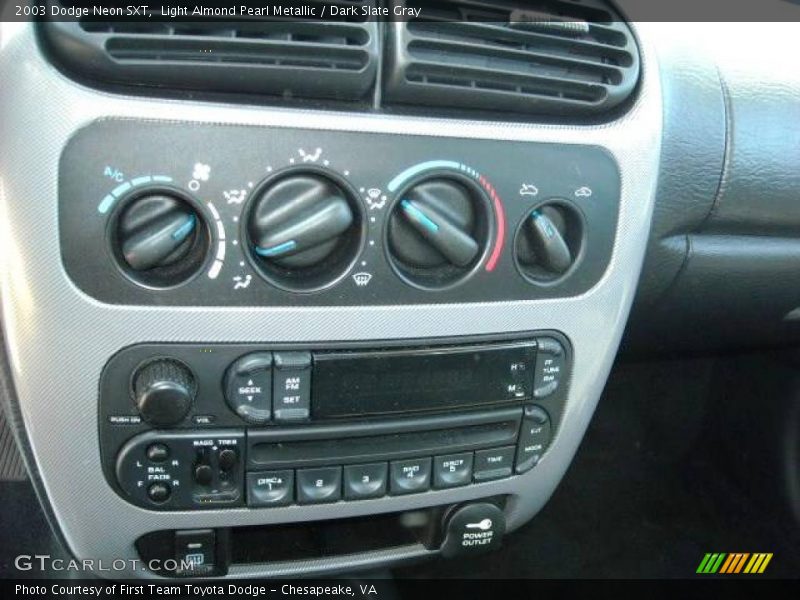 Light Almond Pearl Metallic / Dark Slate Gray 2003 Dodge Neon SXT