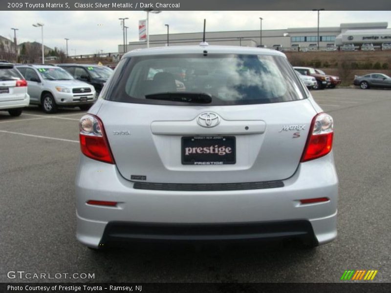  2009 Matrix S Classic Silver Metallic
