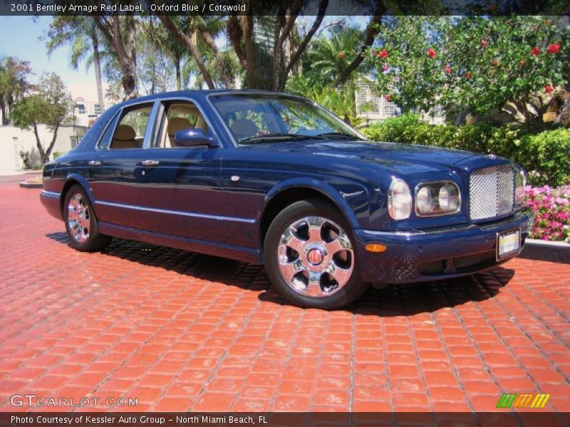 Front 3/4 View of 2001 Arnage Red Label
