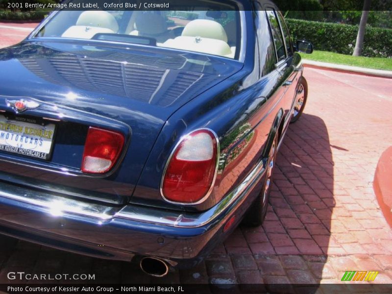 Oxford Blue / Cotswold 2001 Bentley Arnage Red Label